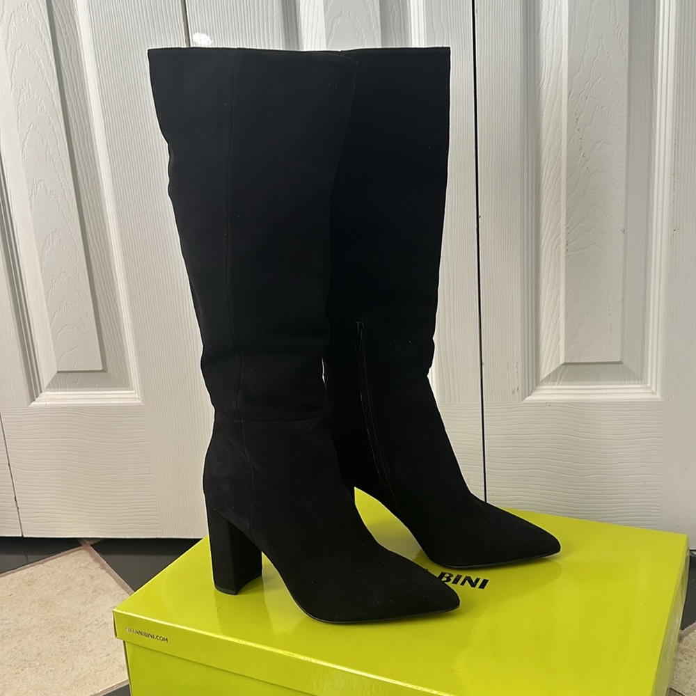 NWOT Gianni Bini Kellbie Black Suede Knee High Boots Slim Leg